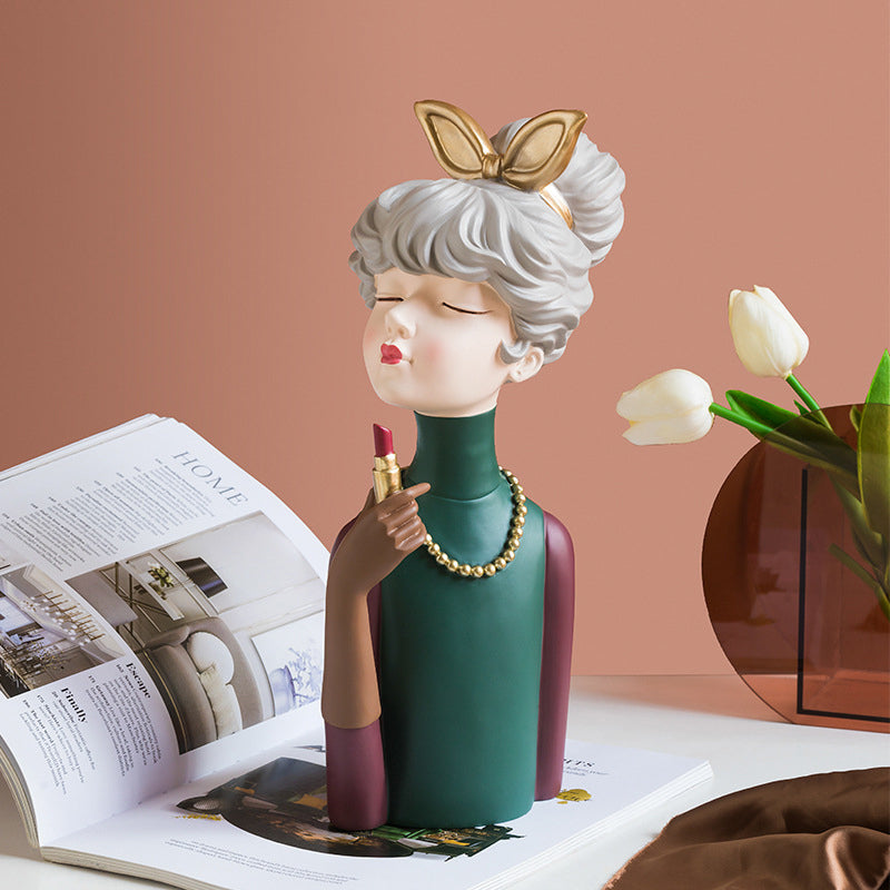 Fashion Girl Resin Statue