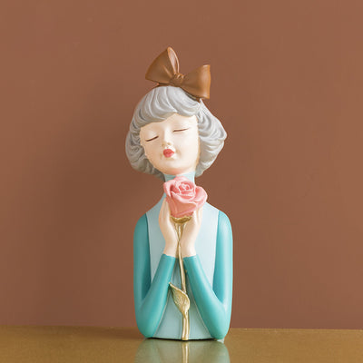 Fashion Girl Resin Statue